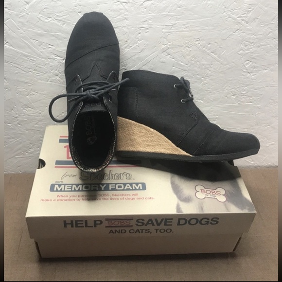 EUC! BOBS SKECHERS High Notes Melodies Sz 7.5 Black Canvas Lace Up Wedge Booties - Picture 1 of 14
